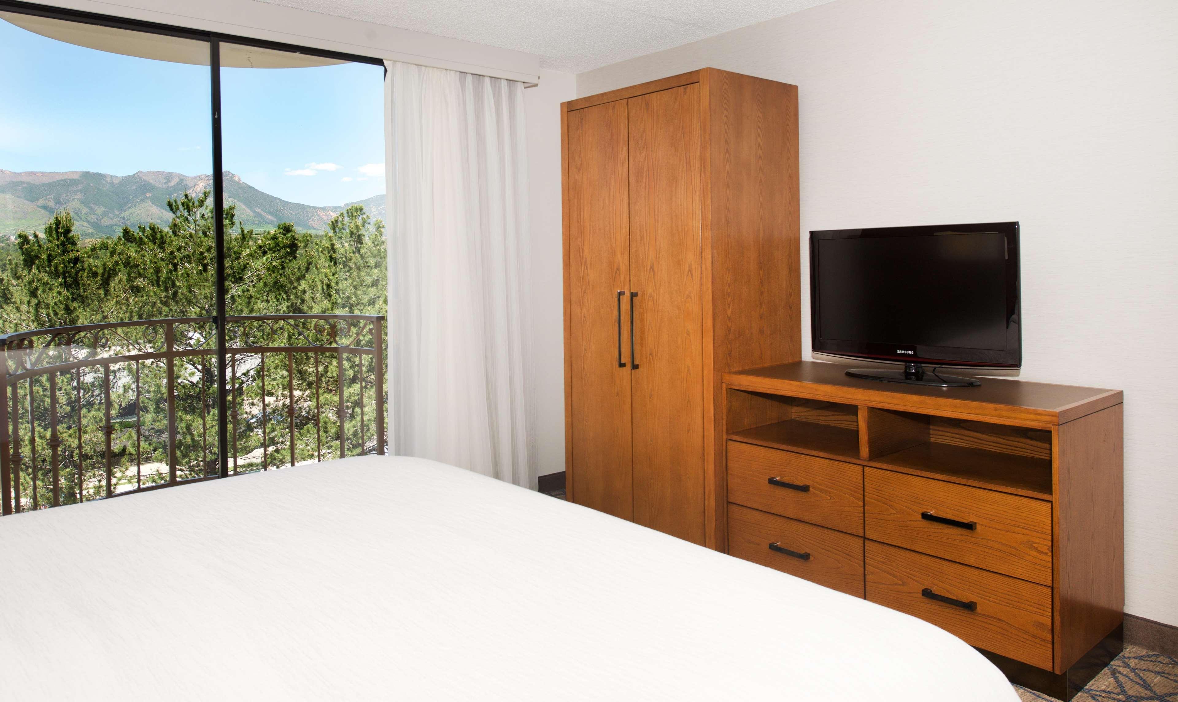 Embassy Suites By Hilton Colorado Springs Luaran gambar