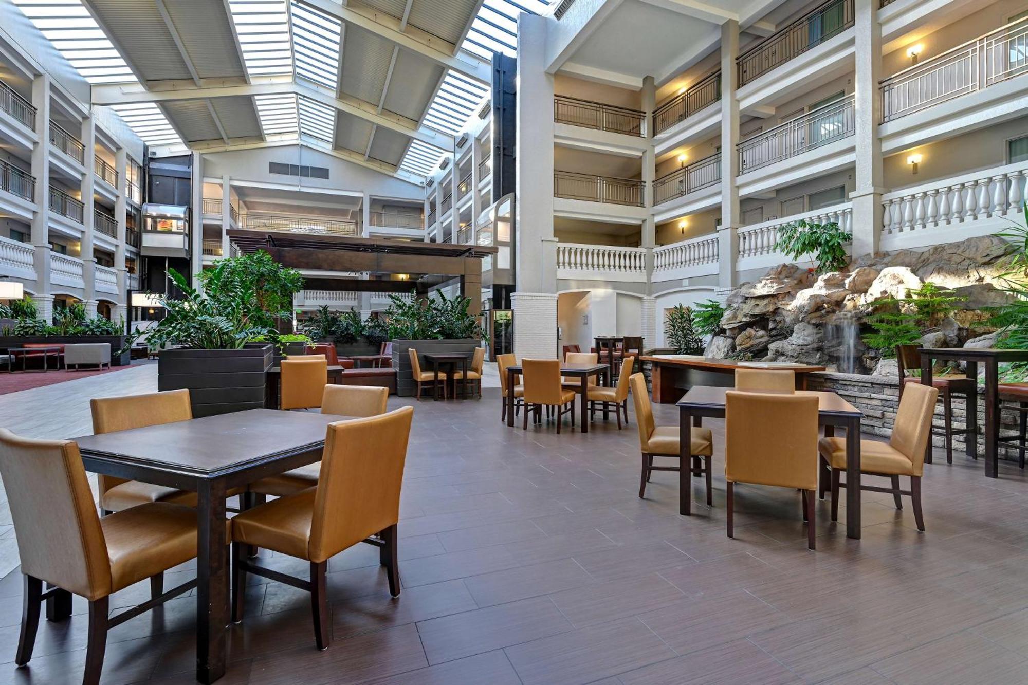 Embassy Suites By Hilton Colorado Springs Luaran gambar